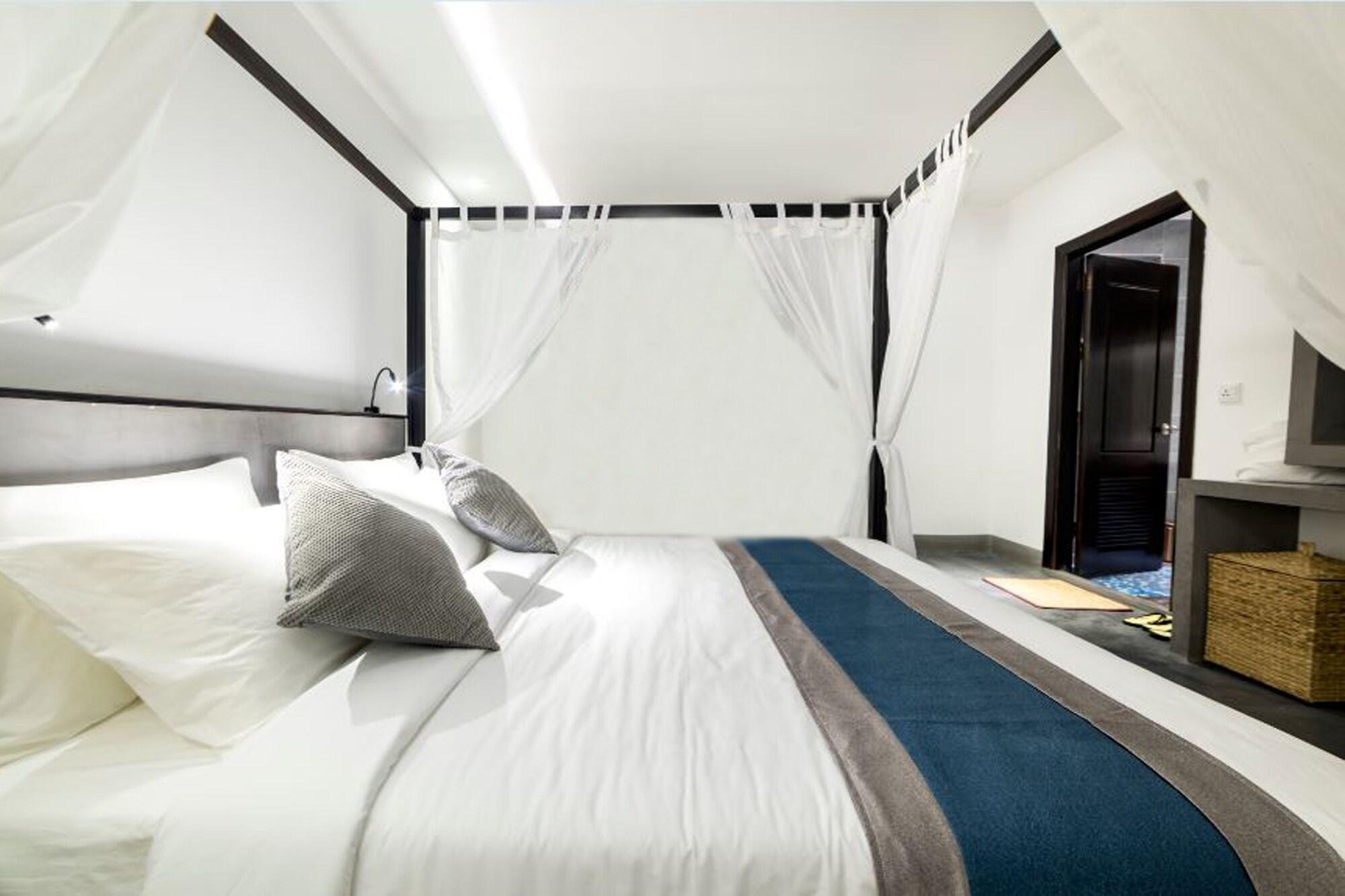 Hotel De L'Homme พนมเปญ ภายนอก รูปภาพ
