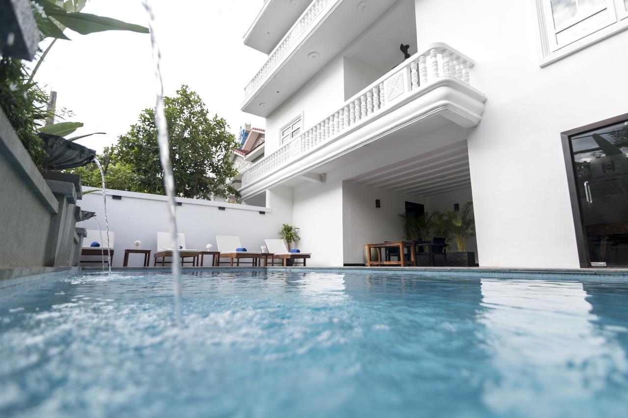 Hotel De L'Homme พนมเปญ ภายนอก รูปภาพ