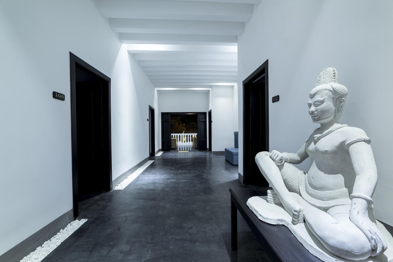 Hotel De L'Homme พนมเปญ ภายนอก รูปภาพ