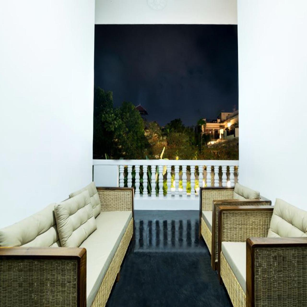 Hotel De L'Homme พนมเปญ ภายนอก รูปภาพ
